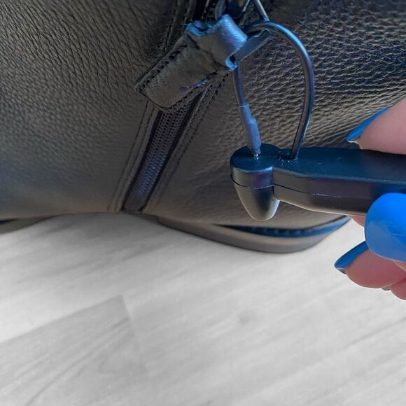 Cole Haan Leather Waterproof River Chelsea Ankle Boots Booties Size 10 NWT - Picture 6 of 10